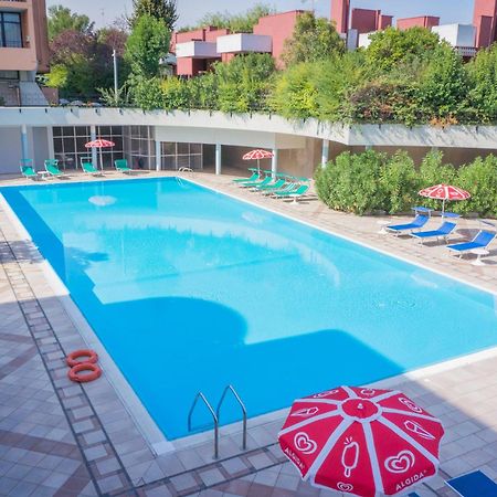 Hotel Residence Holiday Sirmione Exteriör bild
